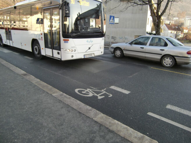 Fartspute betong buss og kollektiv